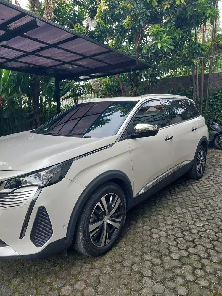 Peugeot 5008 Allura plus 2022