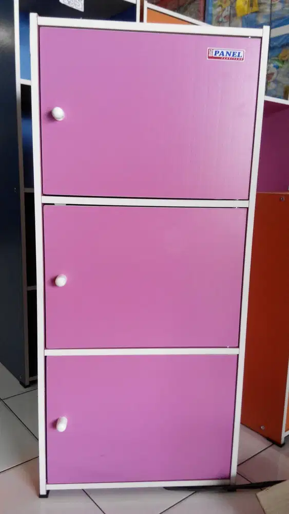 lemari  panel pintu 3