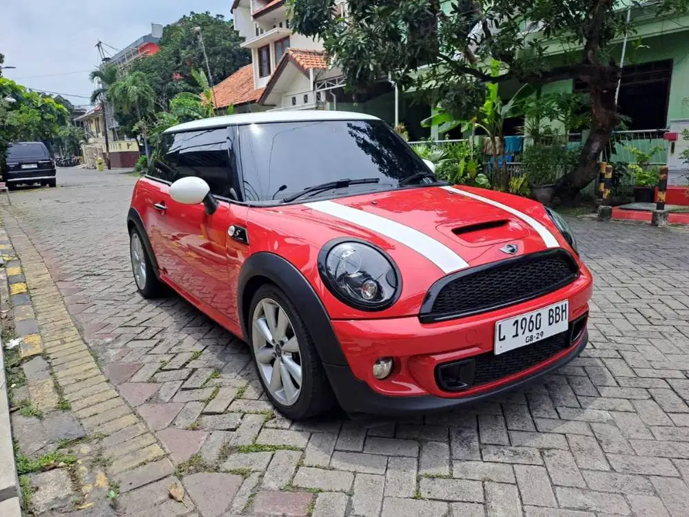 Mini cooper S AT tahun 2013.LOW KM24RB SECOND SEPERTI BARU