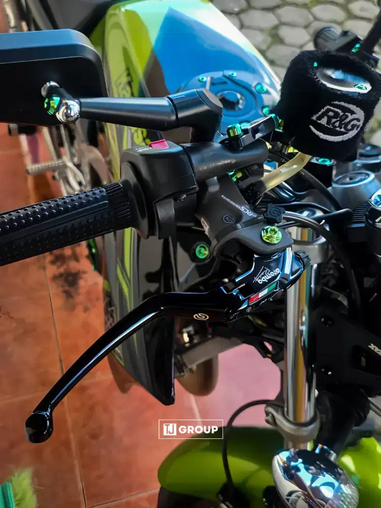 FOR SALE!! KAWASAKI NINJA R 2015