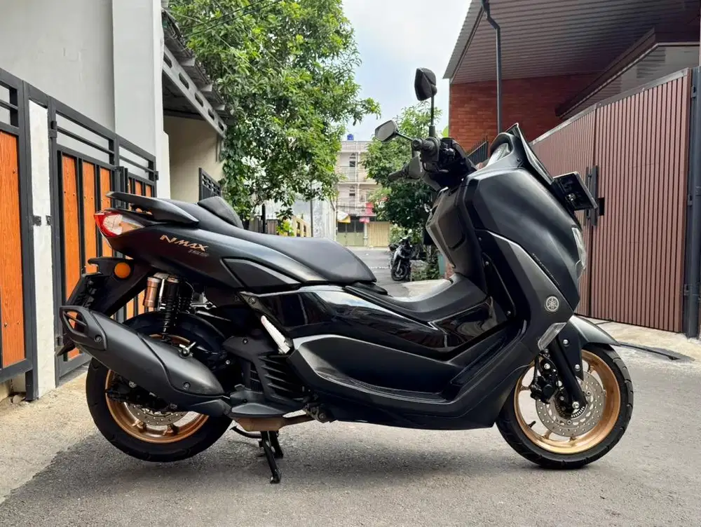 Yamaha Nmax New Keyless MULUSSS KM 8ribu perak Pajak Panjang