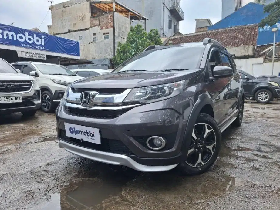 DP MURAH Honda BR-V 1.5 E Prestige Bensin-AT 2016 Abu-Abu CTMGB