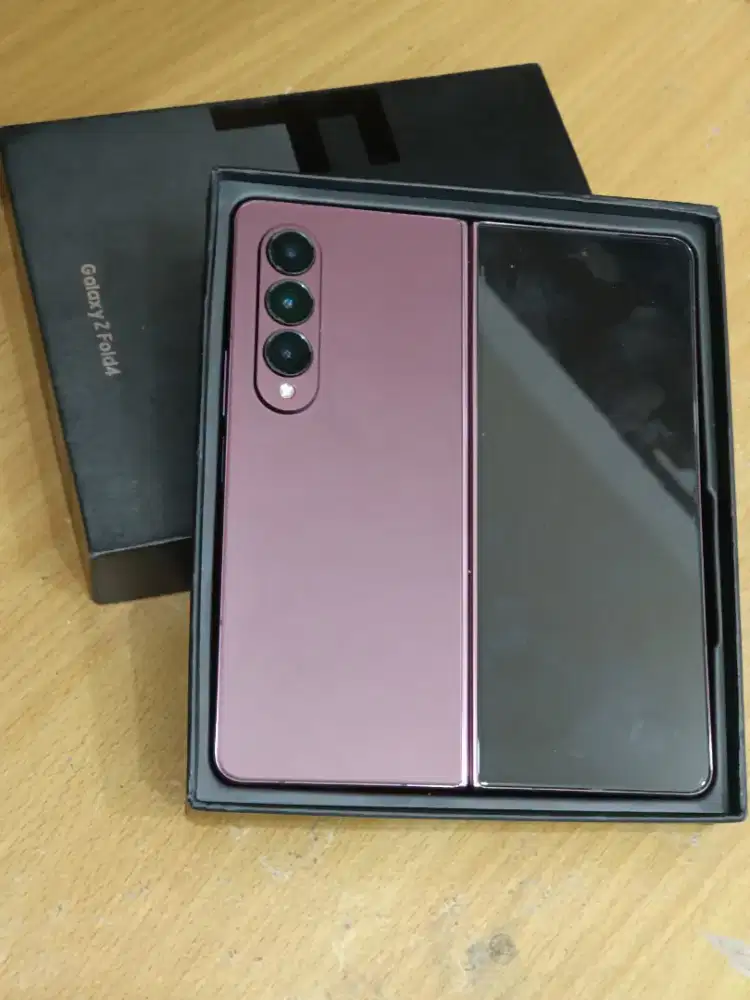 Samsung z fold 4 12/256 maroon