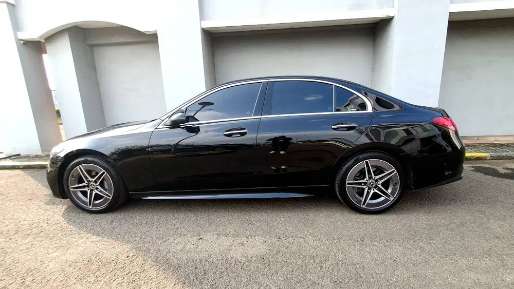 [ KM ANTIK 4RB ] Mercedes Benz Mercy C 300 C300 AMG W206 2023/2024