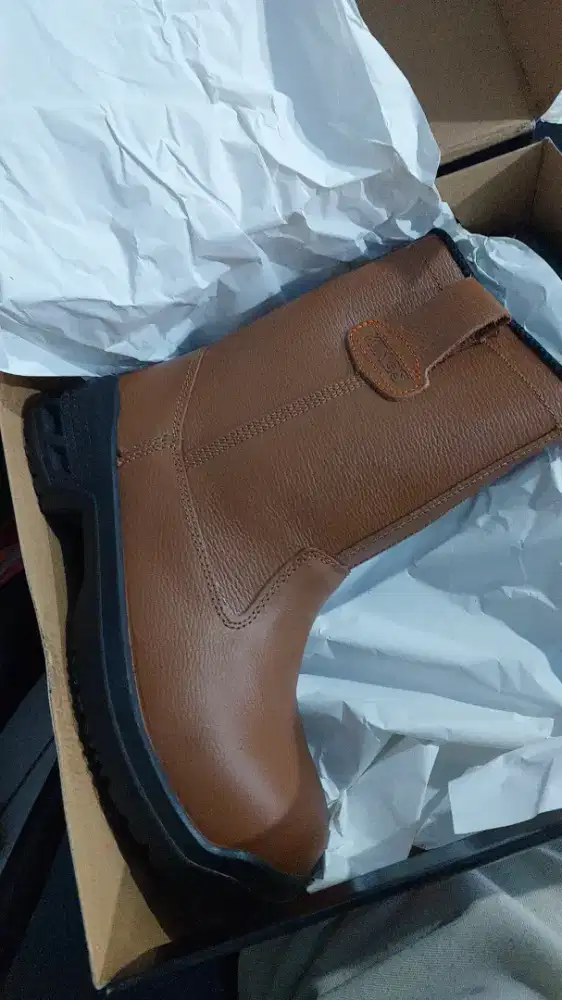 Sepatu Safety boat