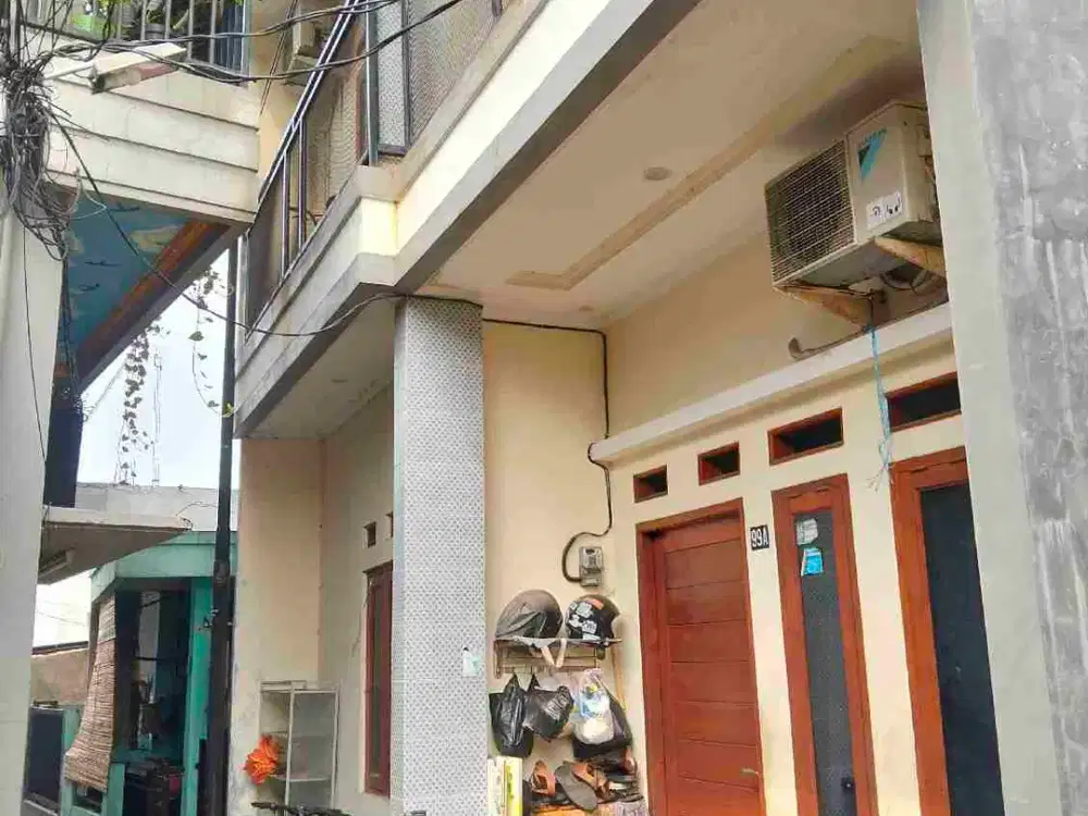 Di jual rumah minimalis mungil kokoh permanen 2 lantai full lokasi Ciledug Tangerang kota