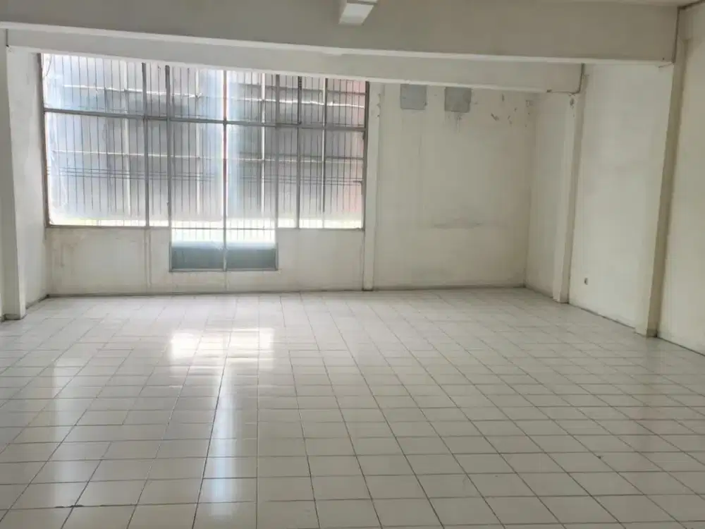JUAl Ruko Raya Rungkut 3 Lantai, Lebar 8, Surabaya Timur