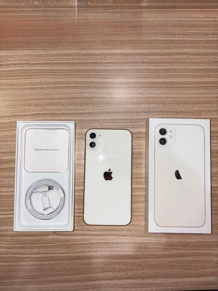 Di jual Apple Iphone 11 64gb ex ibox