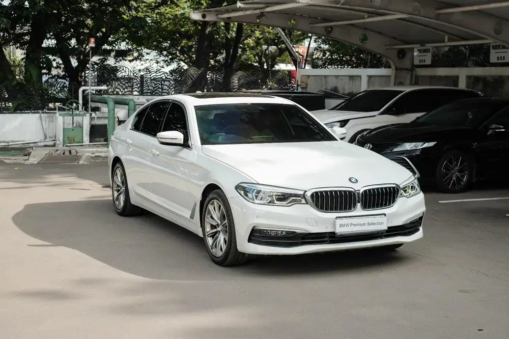 BMW 520i Luxury 2020