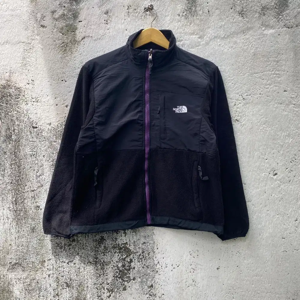 Jaket polar The North Face - Size M (cewek) - Jaket fleece