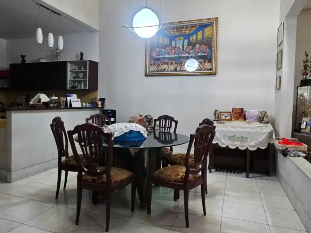 Dijual rumah di Grisenda tidak perlu renov lebar 10