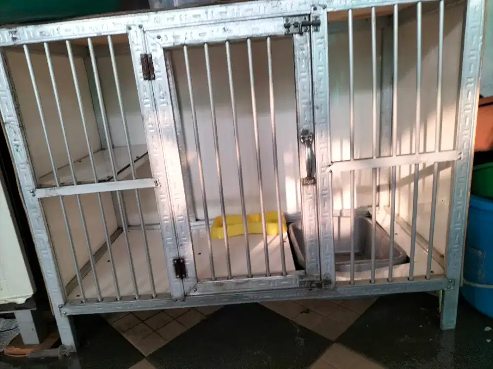 Kandang kucing nieh. Yg minat