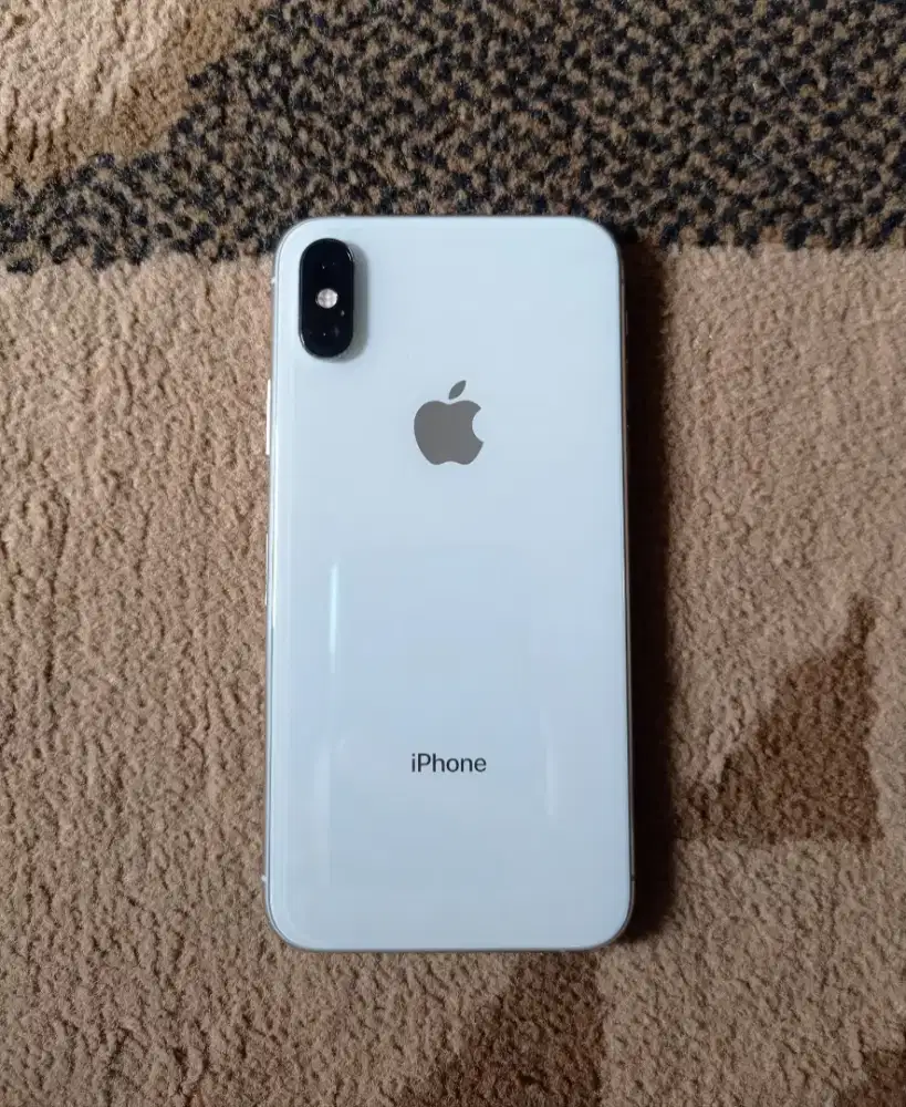 iPhone XS 64 GB