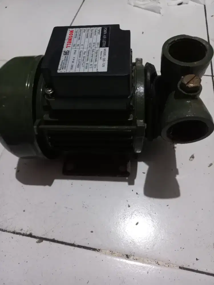 Mesin pompa air dangkal