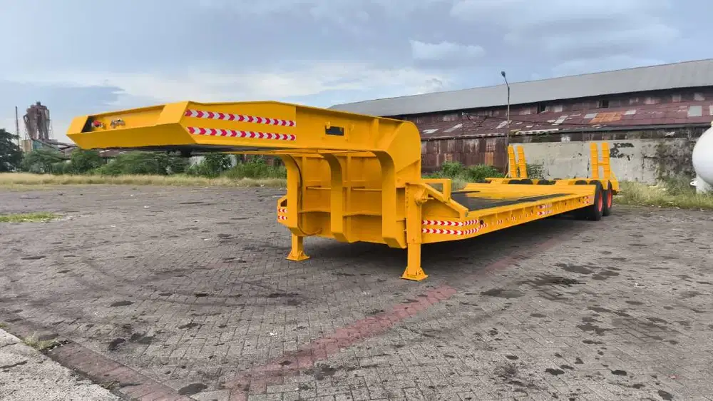 Lowbed Baru 16 Roda