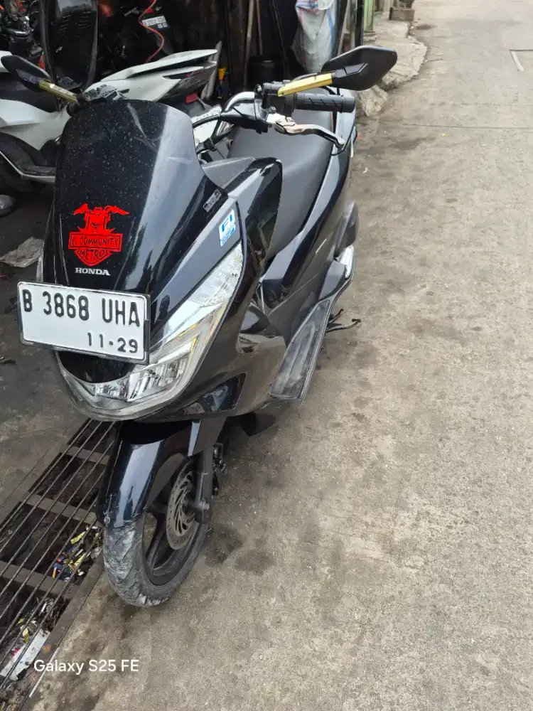 Pcx cbu vietnam 2014 mulus