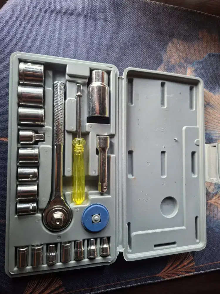 (Istimewa) kunci ratchet set box