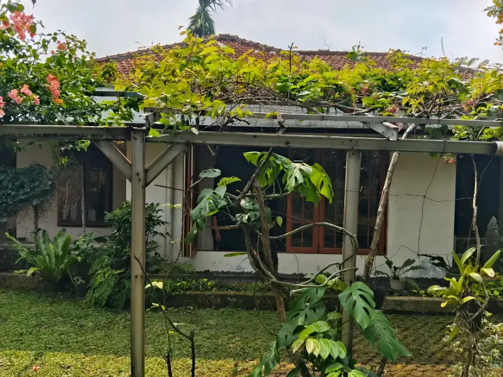 Rumah Luas Taman Kencana Tanah Sareal lt670