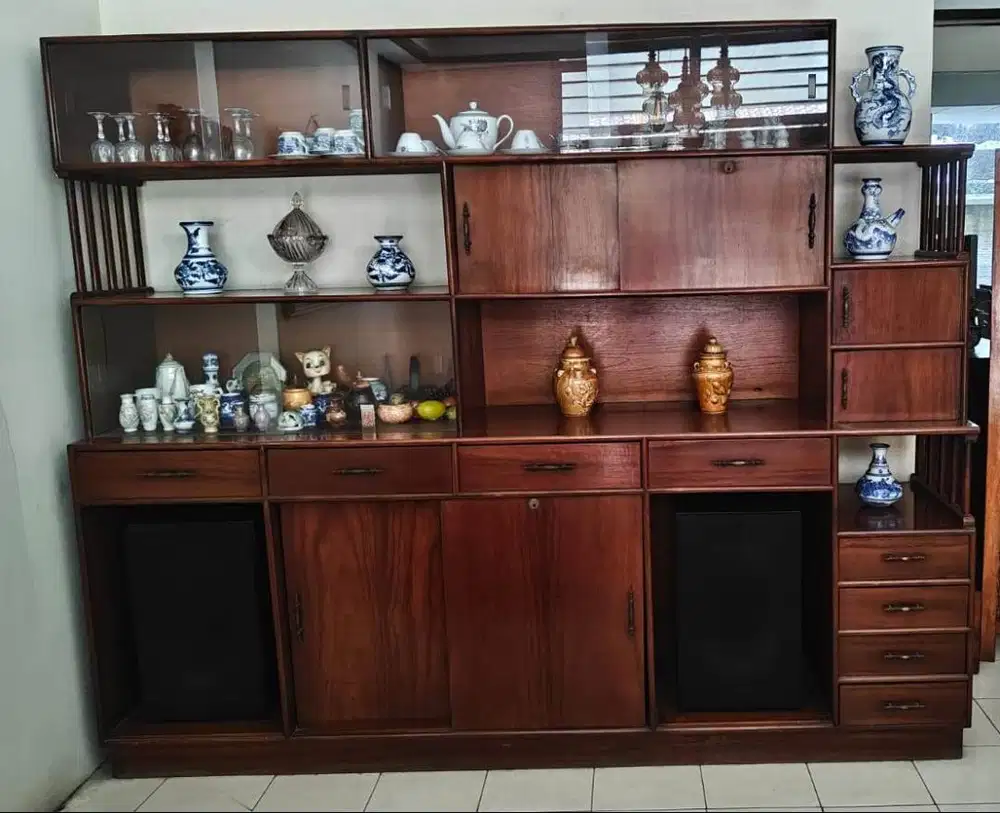 Lemari Buffet Jati Solid lawas th 1970 an