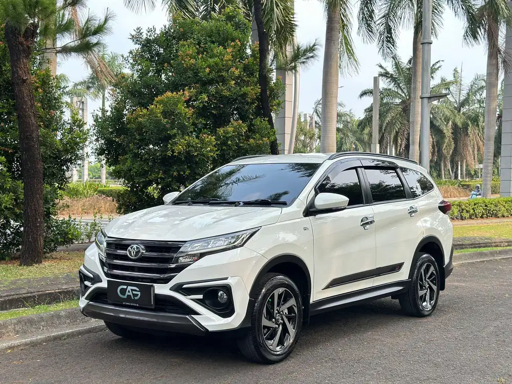 2023 TOYOTA RUSH GR 1.5 AT MATIC