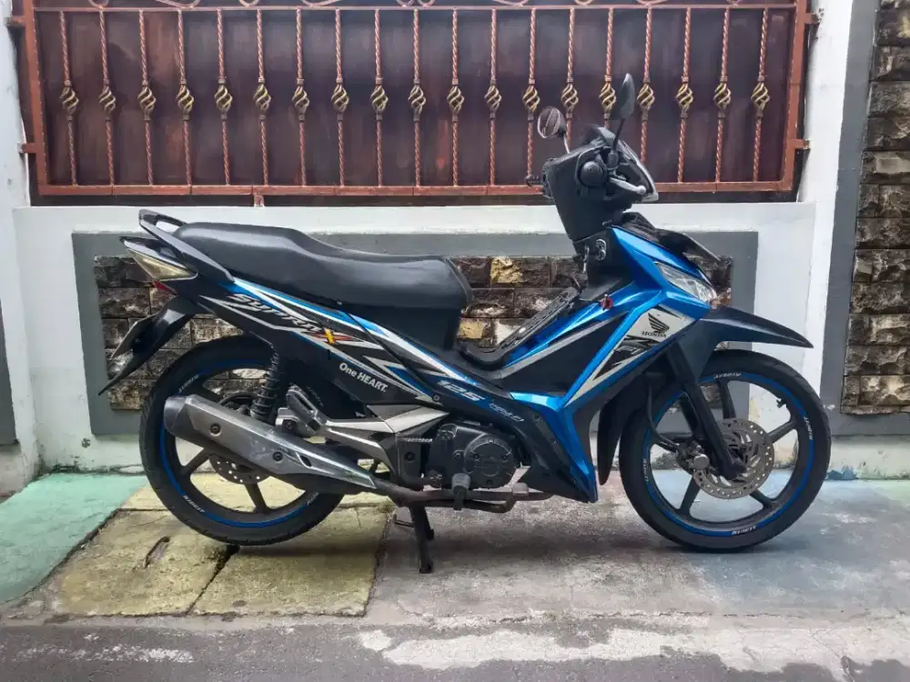 supra x 125 cw fi 2015 pajak panjang plat baru mesin bagus