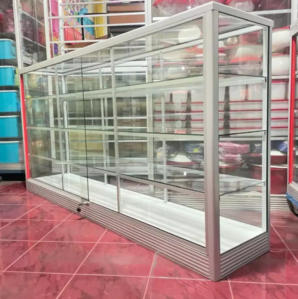 Di Jual Etalase Panjang (2Mx1M) Kondisi Baru