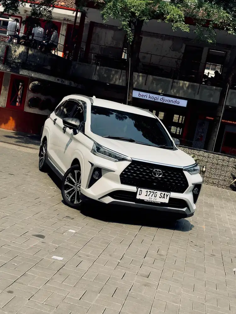 Dp 11jt Toyota Veloz Q Cvt 2023