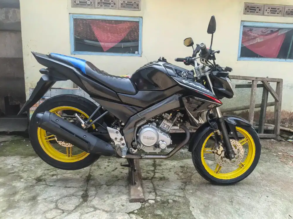 JUAL MOTOR YAMAHA VIXION NVL 2014