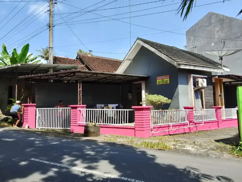 Rumah di Jl. Wates KM 9