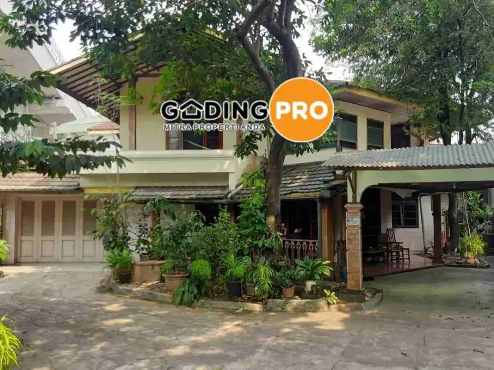 JUAL RUMAH LAPANGAN TEMBAK CIBUBUR JAKARTA TIMUR SHM HALAMAN LUAS DEKAT JALAN RAYA