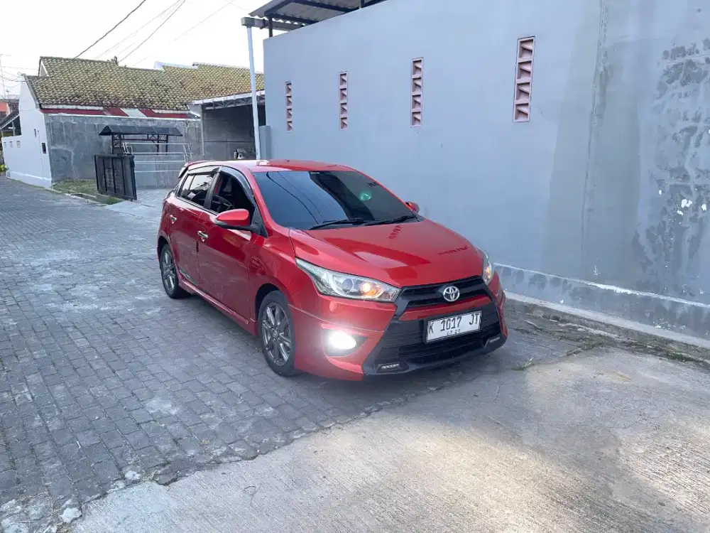 Yaris TRS S 2015 AT
