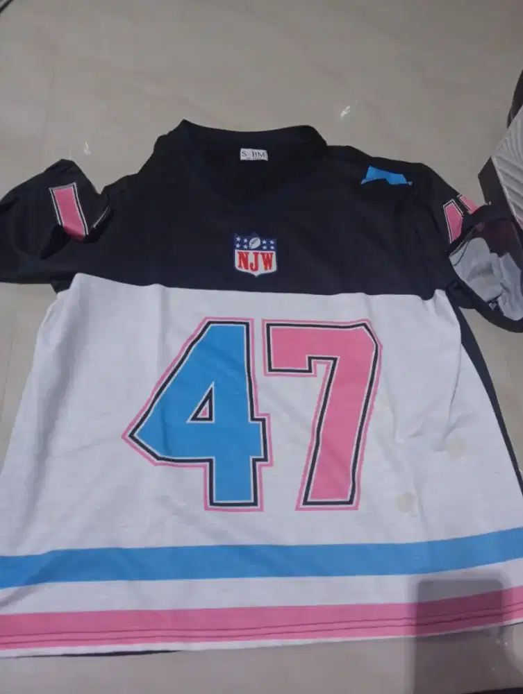 Kaos NJW size L blackpink