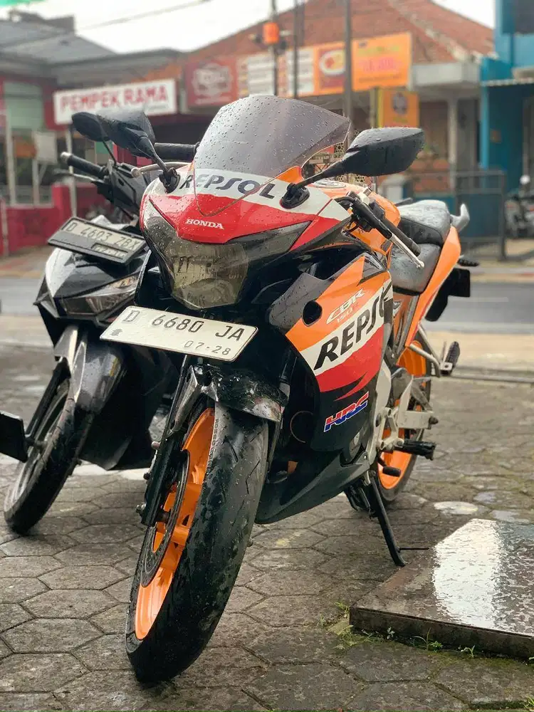 For Sale Honda CBR 150 R Repsol Edition (KPP) 2012