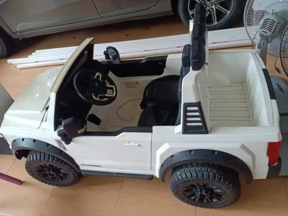 Jual Murah Mobil anak pakai Baterai Second