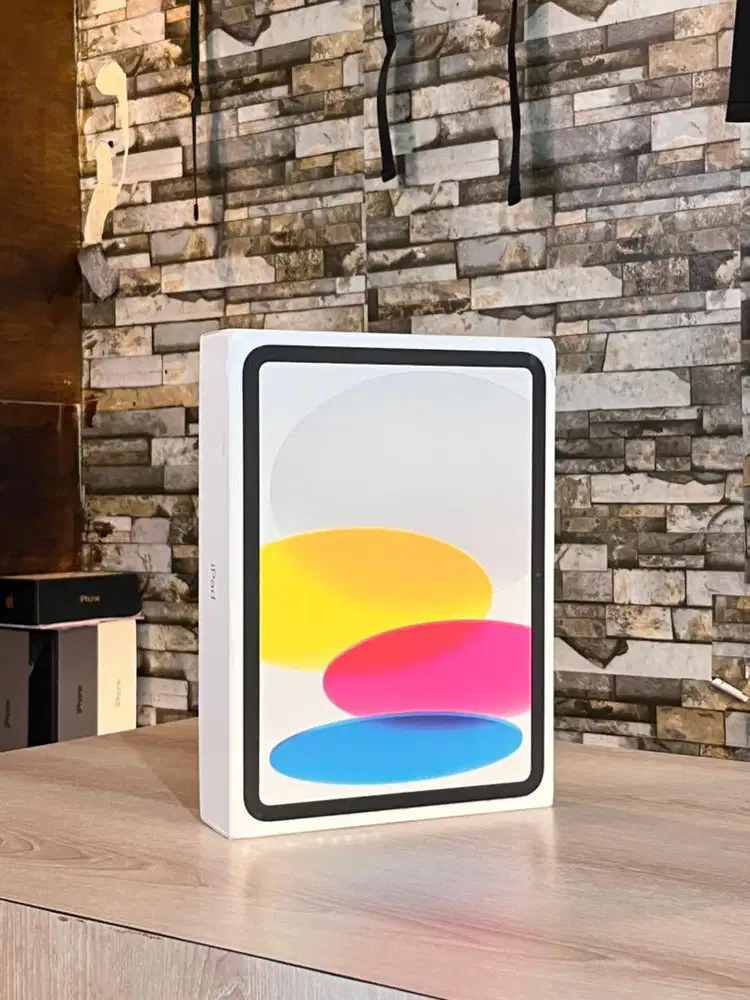 iPad 11 (A16) 128gb wifi only NEW-SEGEL, GARANSI RESMI SETAHUN
