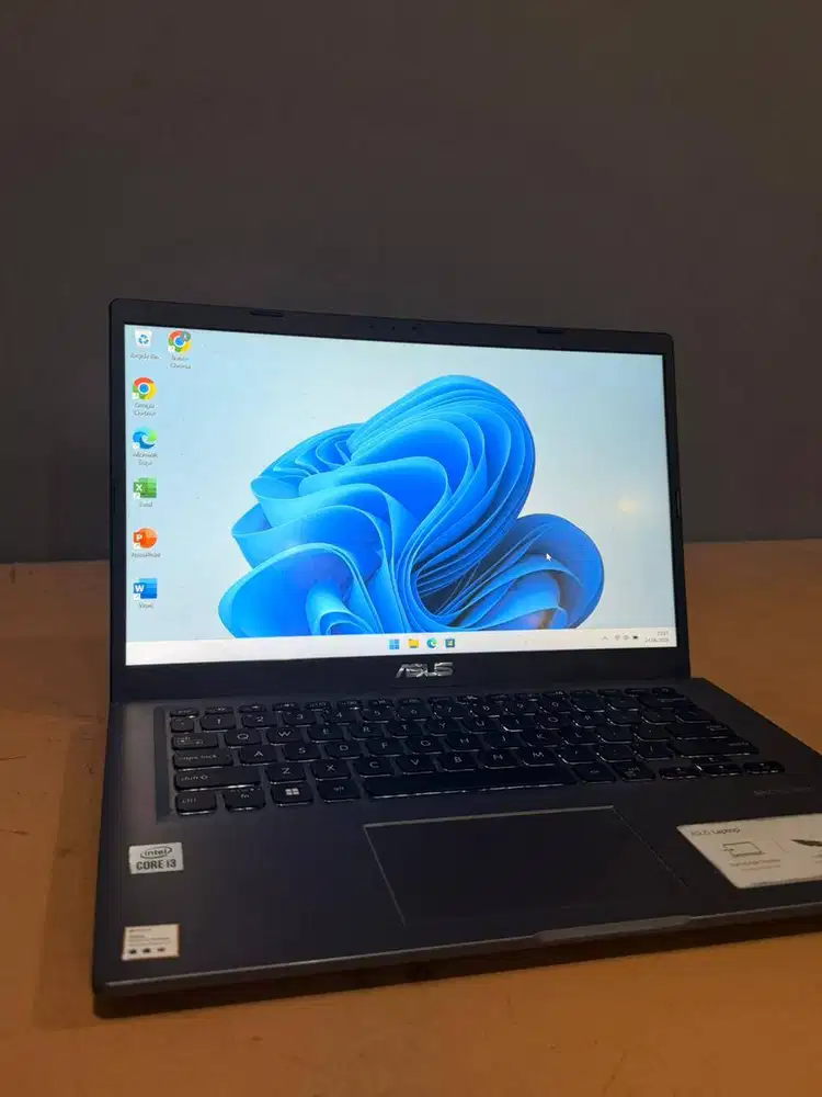 JUAL MULUS!!! ASUS VIVOBOOK X415JA, Intel Core i3, RAM 4GB SSD 128GB