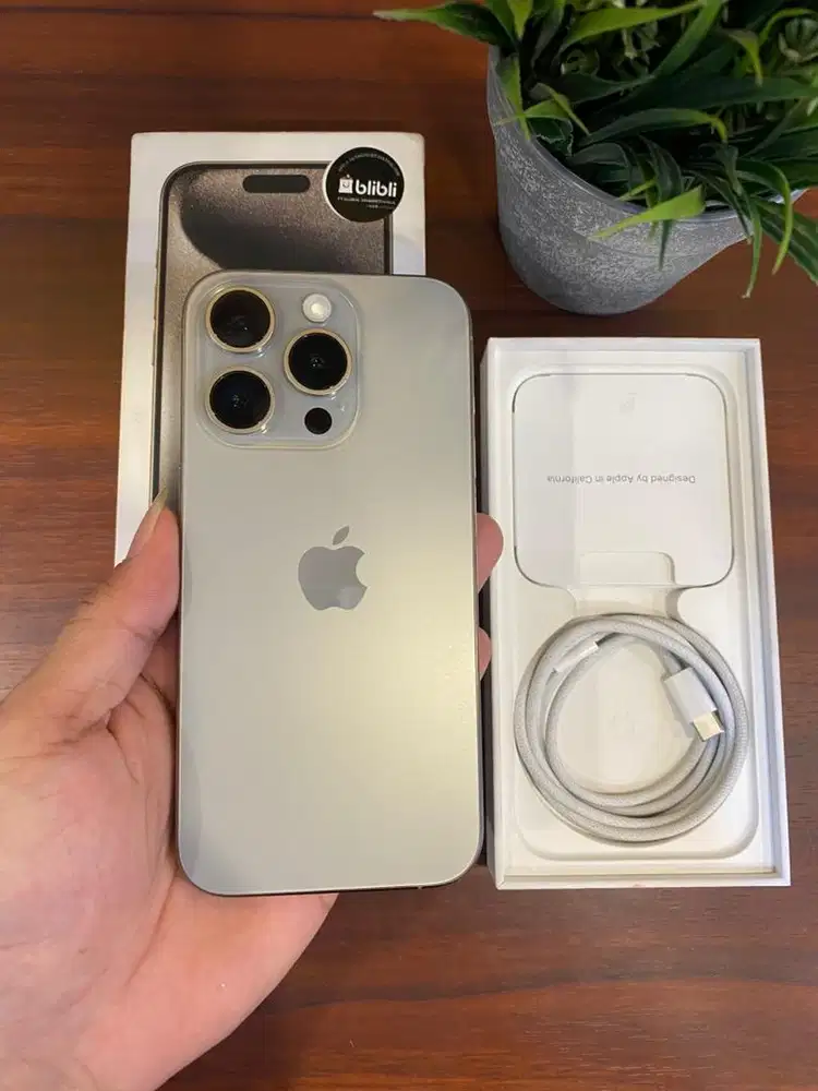 iPhone 15 Pro 128GB Natural Titanium iBox