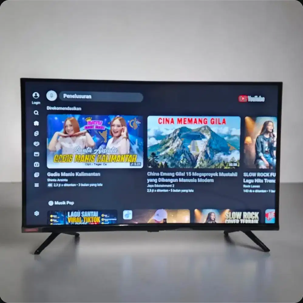 TV Android Changhong 32 inci - masih mulus siap pakai