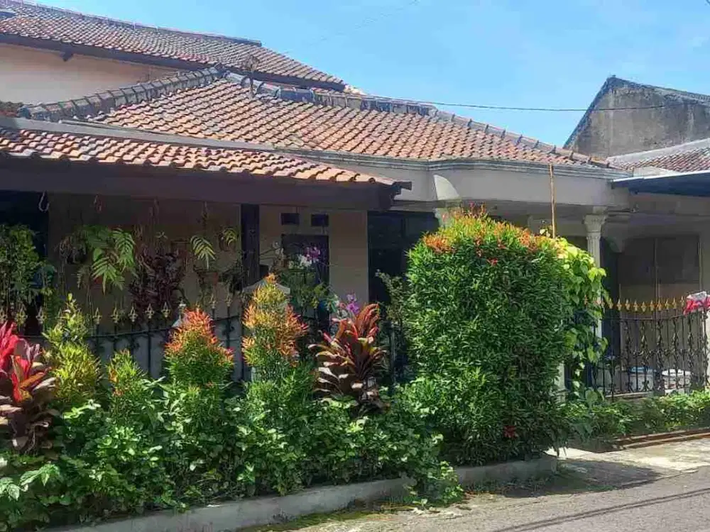 Dijual Rumah 2lt belkang metro margahayu raya