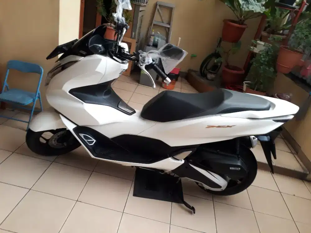 Honda PCX 160 ABS 2022, PUTIH