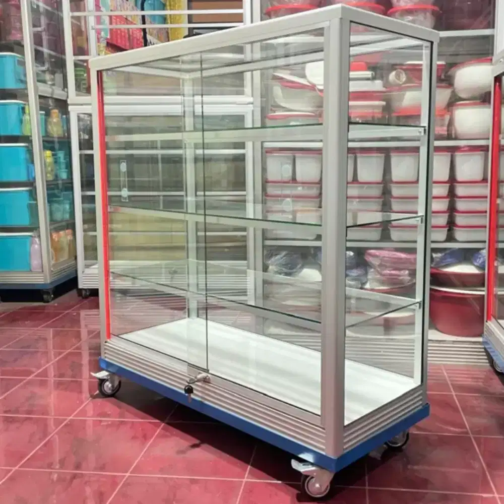 Etalase 1Mx1M Pakai Roda & Kunci