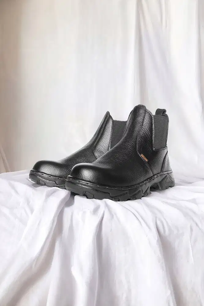Terjamin Sepatu safety bengkel Kudus