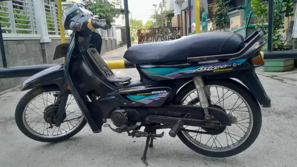 Honda astrea grand impressa thn 97