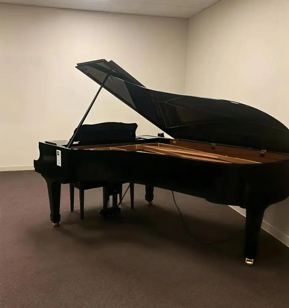 Yamaha grand piano C7E  disklaver Bulit up Japan kualitas terbaik