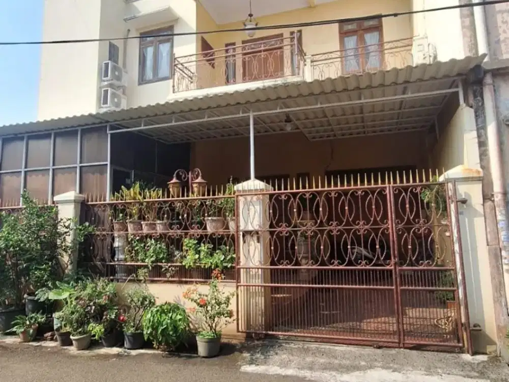 Rumah Cantik & Nyaman Lokasi Strategis Area Perumahan Paninggilan Ciledug Tangerang