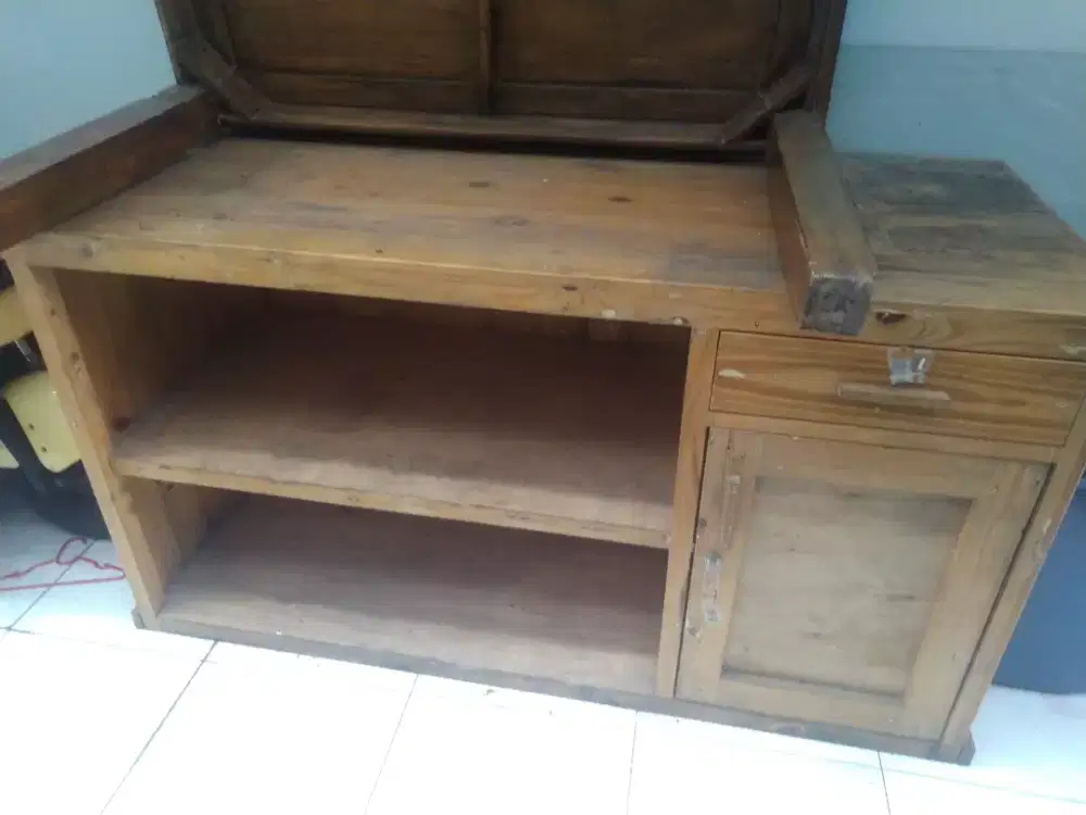 Meja buat jualan