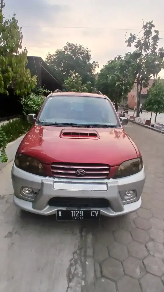 Daihatsu taruna csx 2000