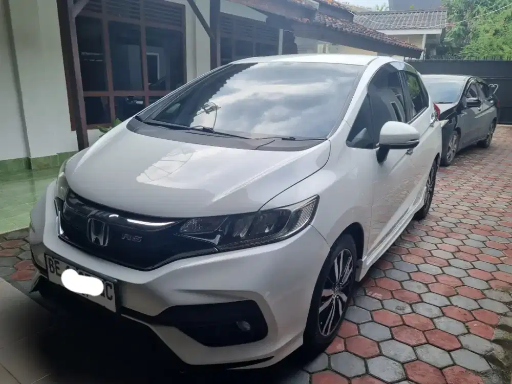 di jual Mobil Honda Jazz RS CVT-AT  GK 5 pemakaian 2019 ,pakai pribadi