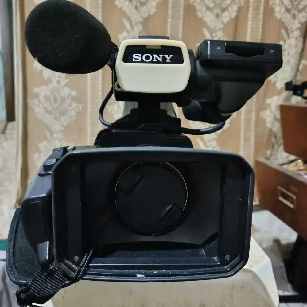 Camcoder sony HXR-MC 2500