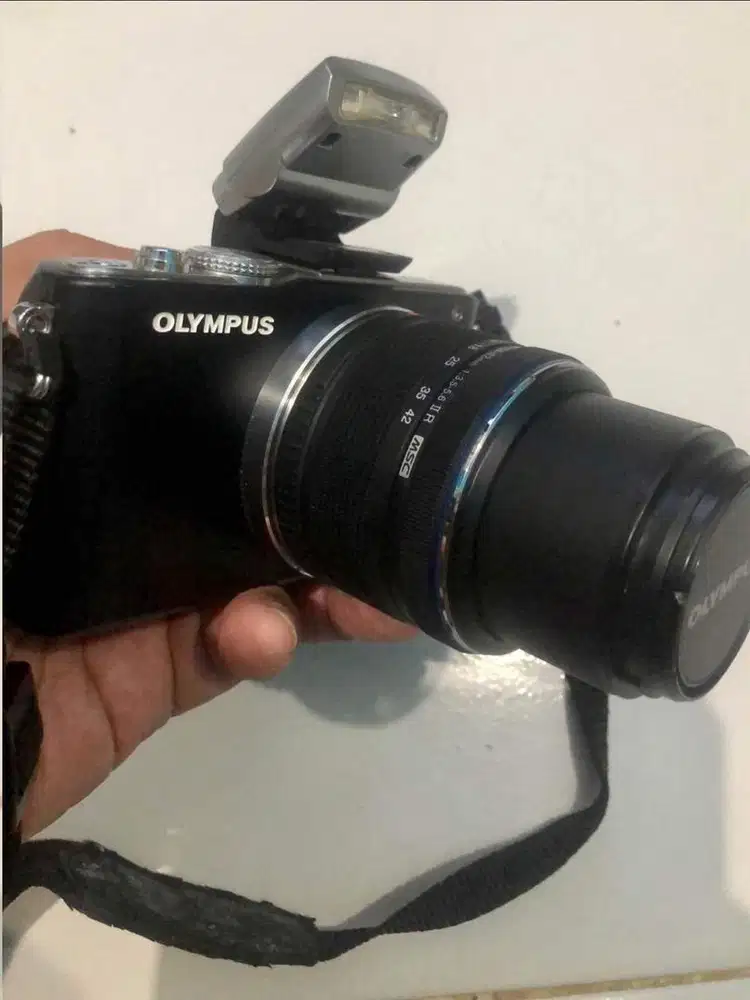 KAMERA MIRRORLESS OLYMPUS PEN EPL OM SYSTEM